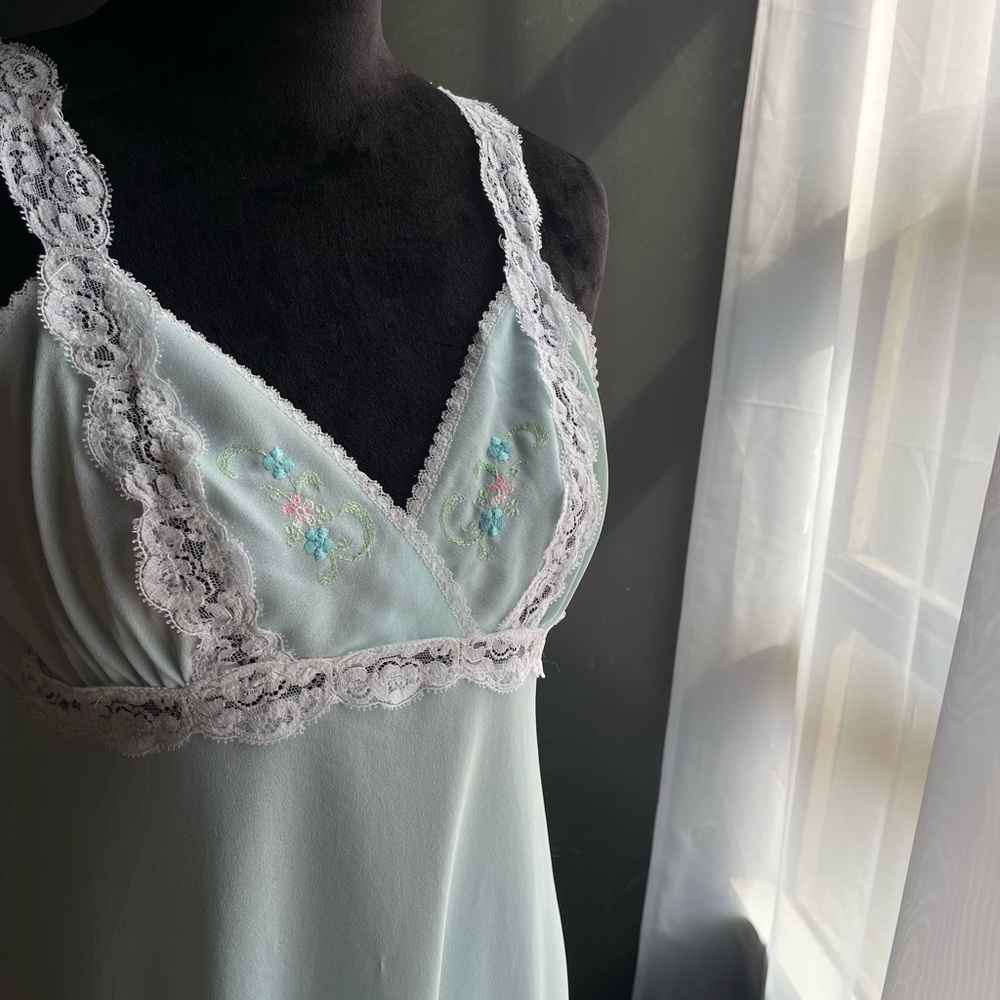 Vintage light blue slip nightgown lace and embroidered flower detail